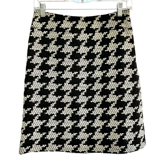 Vintage Talbots Wool Blend Black and White Houndstooth Pencil Skirt Sz 2 Petite - Picture 1 of 11
